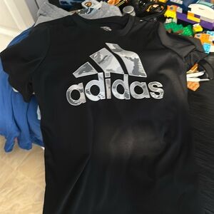 Adidas boys tee